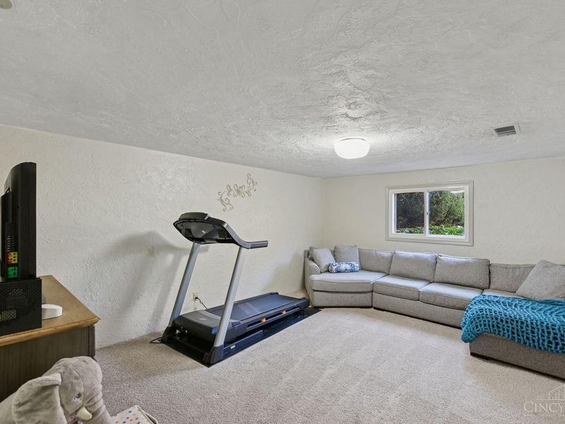 852 Finney Trail, Springfield Twp., OH 45224 Photo 28