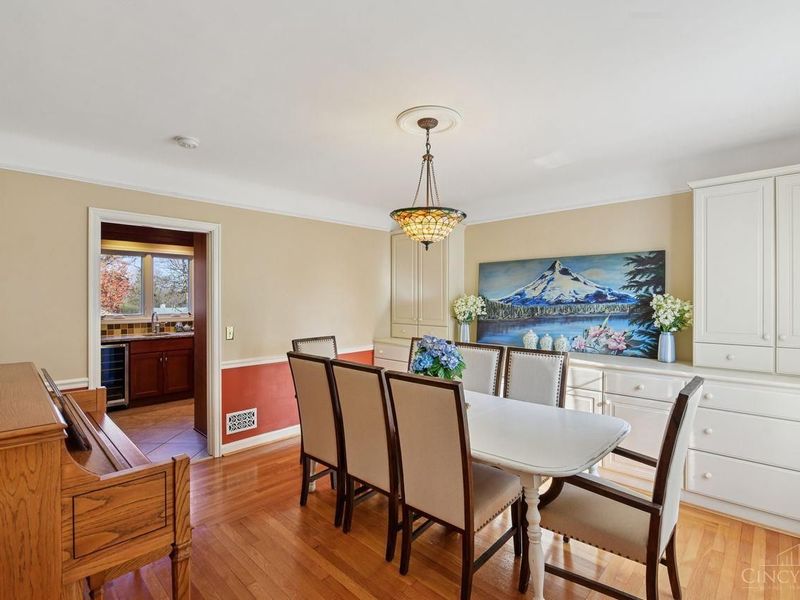 852 Finney Trail, Springfield Twp., OH 45224 Photo 8