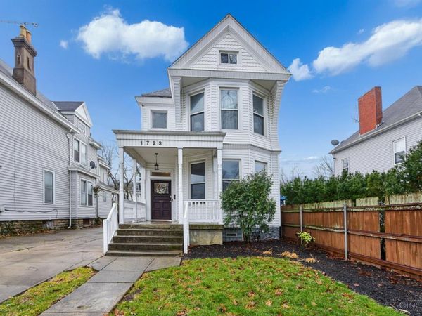 1723 Kinney Avenue, Cincinnati, OH 45207