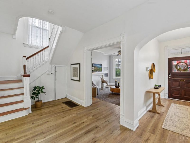 1723 Kinney Avenue, Cincinnati, OH 45207 Photo 2