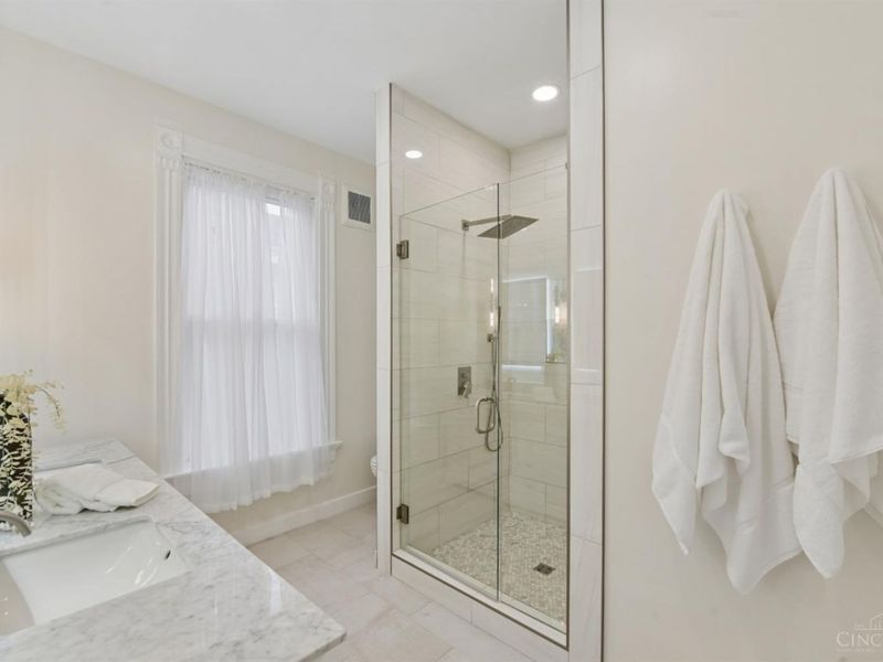 1723 Kinney Avenue, Cincinnati, OH 45207 Photo 22