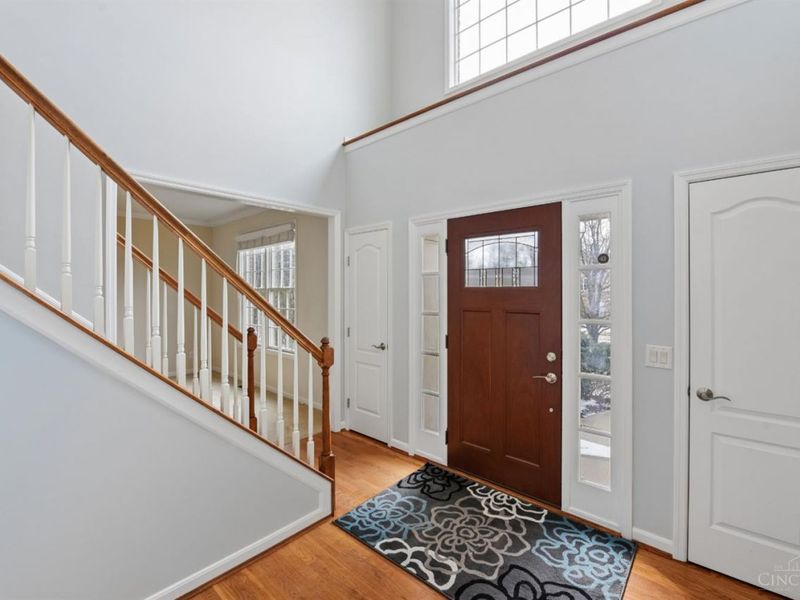 2256 Endovalley Drive, Anderson Twp, OH 45244 Photo 2