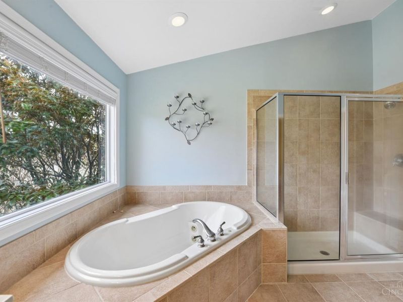 2256 Endovalley Drive, Anderson Twp, OH 45244 Photo 31