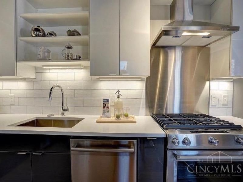 121 Green Street, Cincinnati, OH 45202 Photo 15