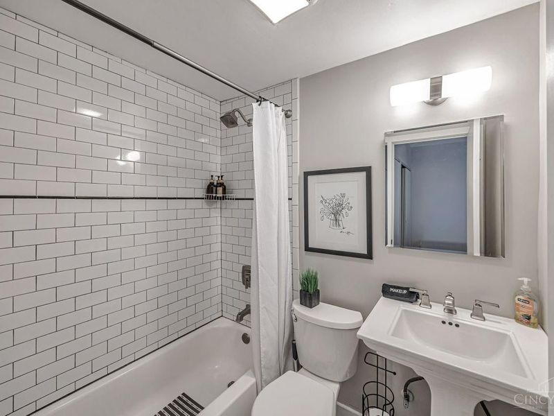 121 Green Street, Cincinnati, OH 45202 Photo 38