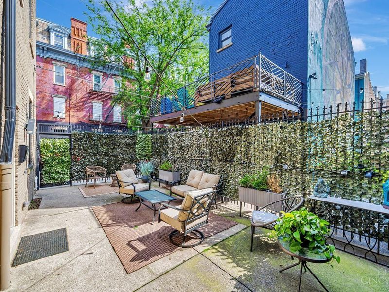 121 Green Street, Cincinnati, OH 45202 Photo 43