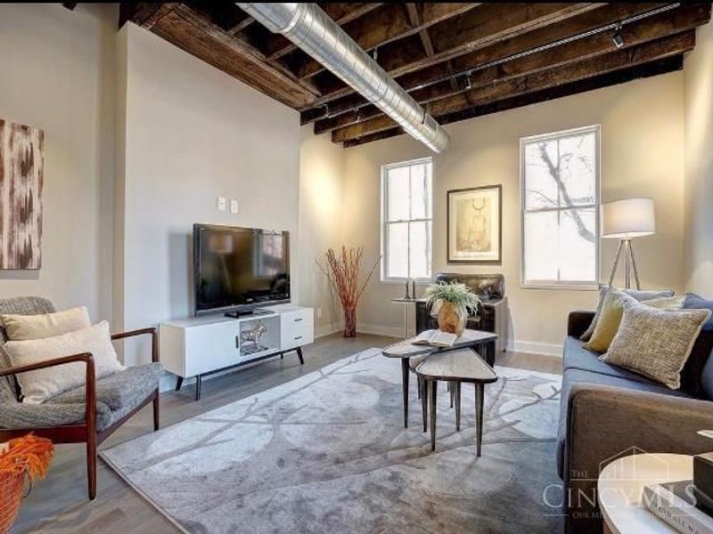 121 Green Street, Cincinnati, OH 45202 Photo 6