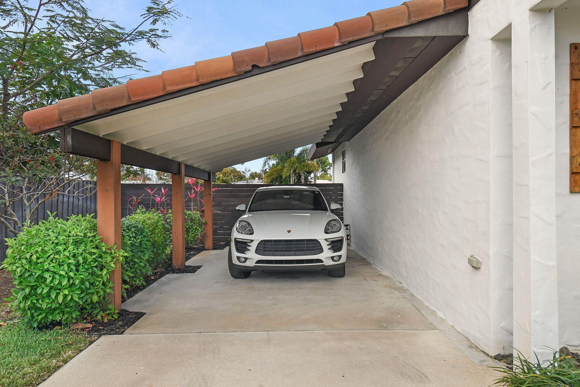 525 Evergreen Drive, Lake Park, FL 33403 Photo