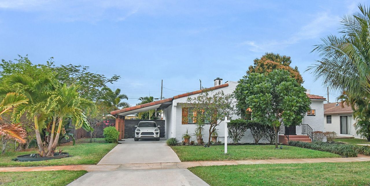 525 Evergreen Drive, Lake Park, FL 33403 Photo