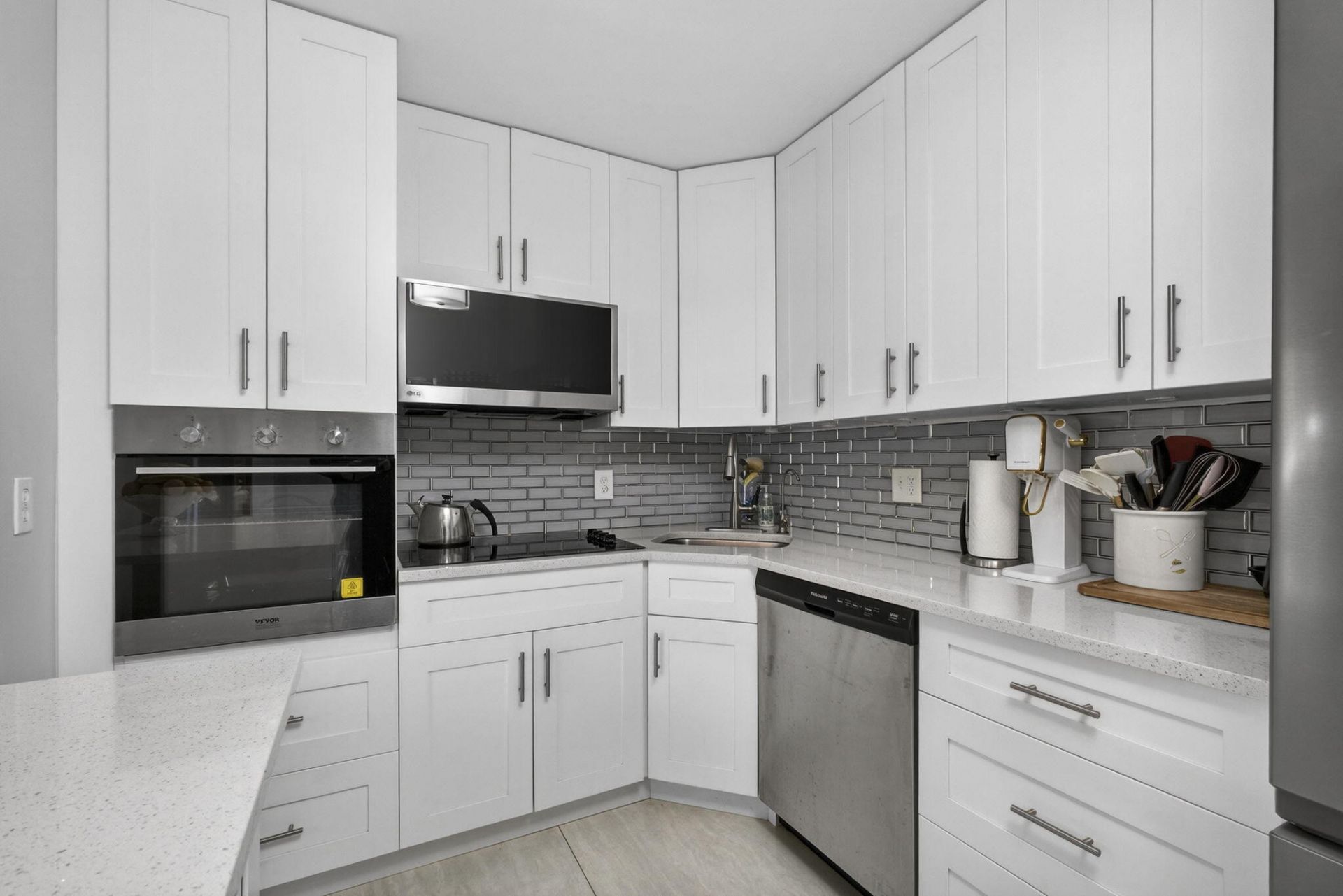 1115 Green Pine Boulevard, Unit D2, West Palm Beach, FL 33409 Photo