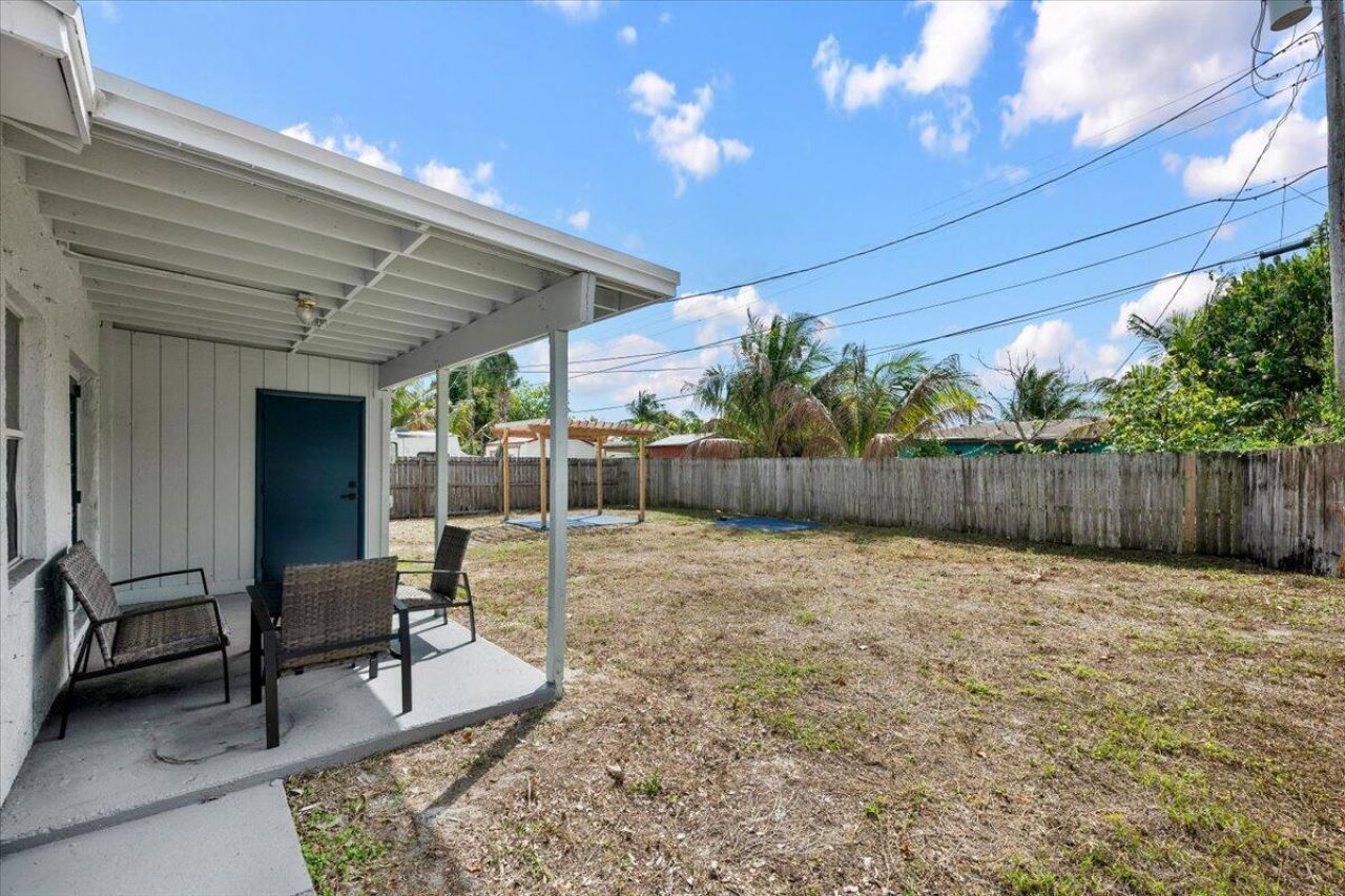 1209 14th Court S, Lake Worth Beach, FL 33460 Photo