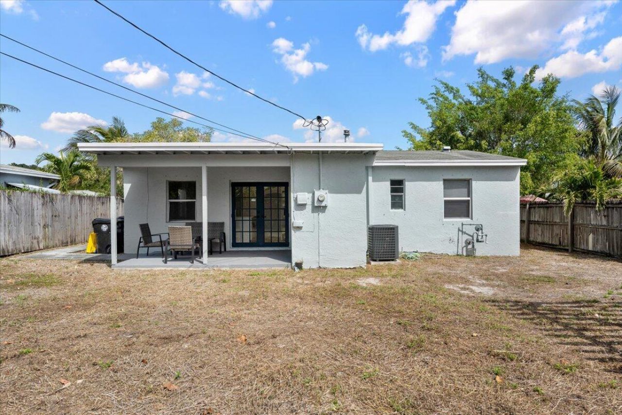 1209 14th Court S, Lake Worth Beach, FL 33460 Photo