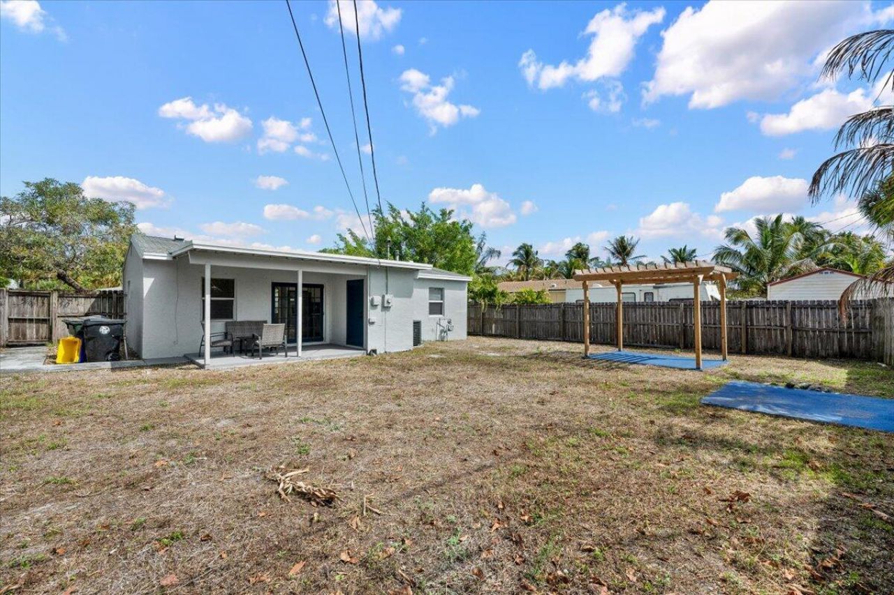 1209 14th Court S, Lake Worth Beach, FL 33460 Photo