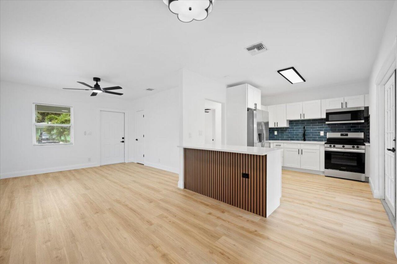 1209 14th Court S, Lake Worth Beach, FL 33460 Photo