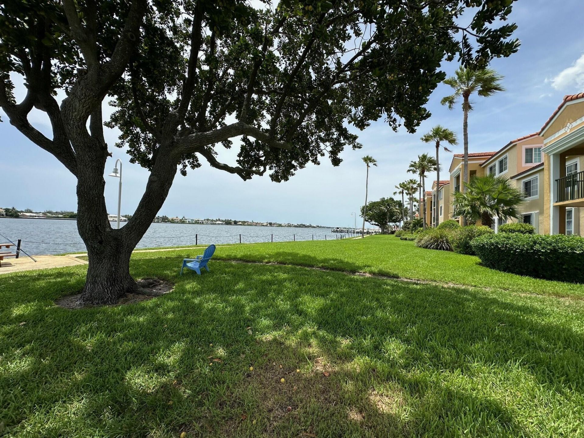 160 Yacht Club Way, Unit 212, Hypoluxo, FL 33462 Photo