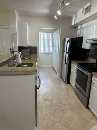 160 Yacht Club Way, Unit 212, Hypoluxo, FL 33462 Photo