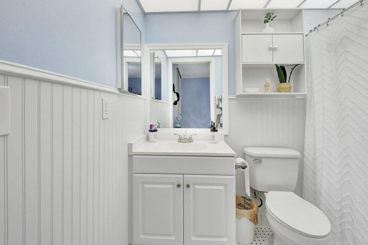 5220 Las Verdes Circle Circle, Unit 223, Delray Beach, FL 33484 Photo