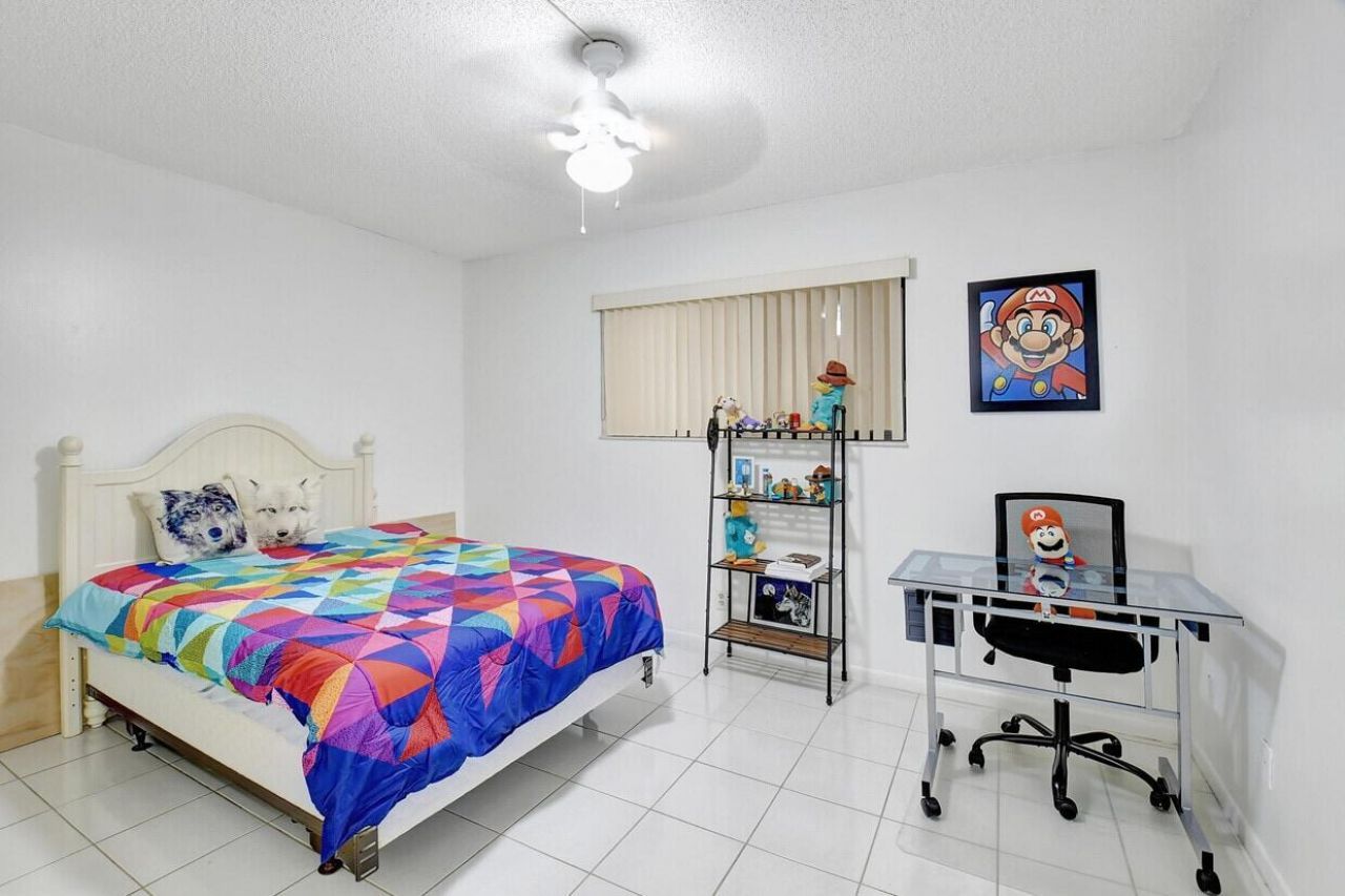 5220 Las Verdes Circle Circle, Unit 223, Delray Beach, FL 33484 Photo