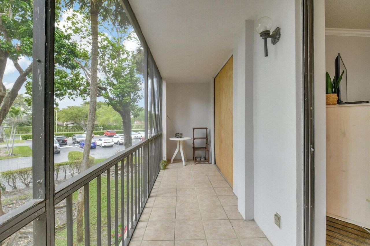 5220 Las Verdes Circle Circle, Unit 223, Delray Beach, FL 33484 Photo