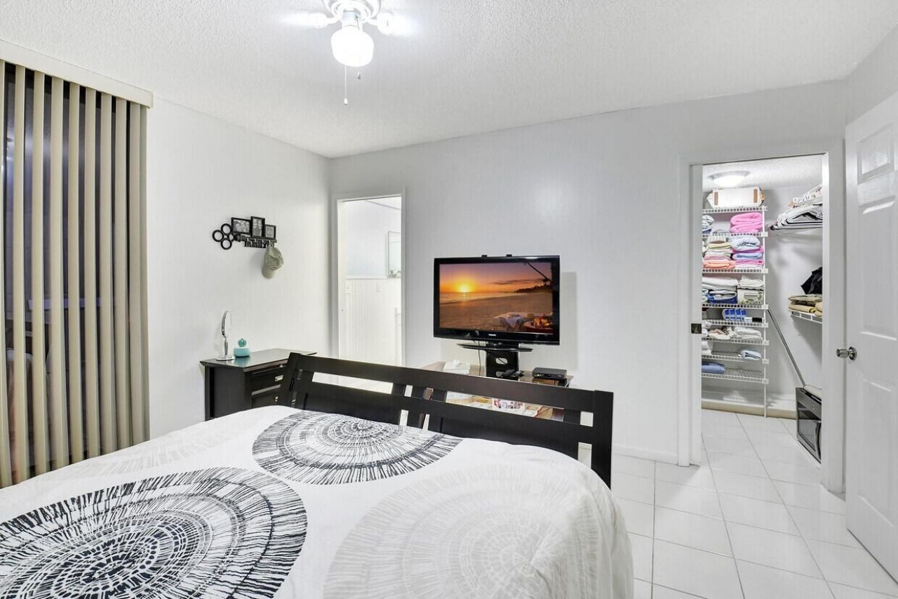 5220 Las Verdes Circle Circle, Unit 223, Delray Beach, FL 33484 Photo