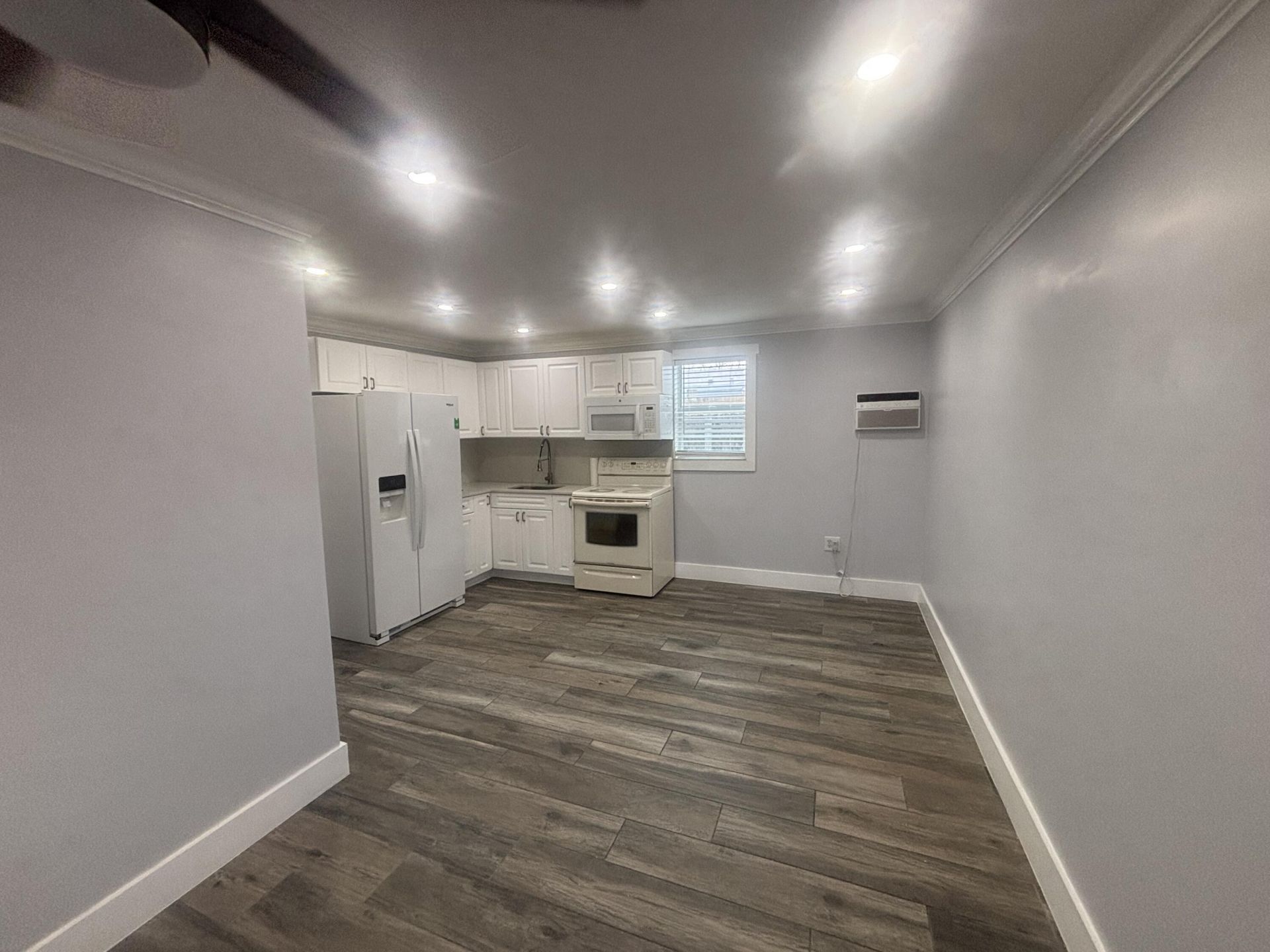 870-g SW 9th Street, Pompano Beach, FL 33060 Photo