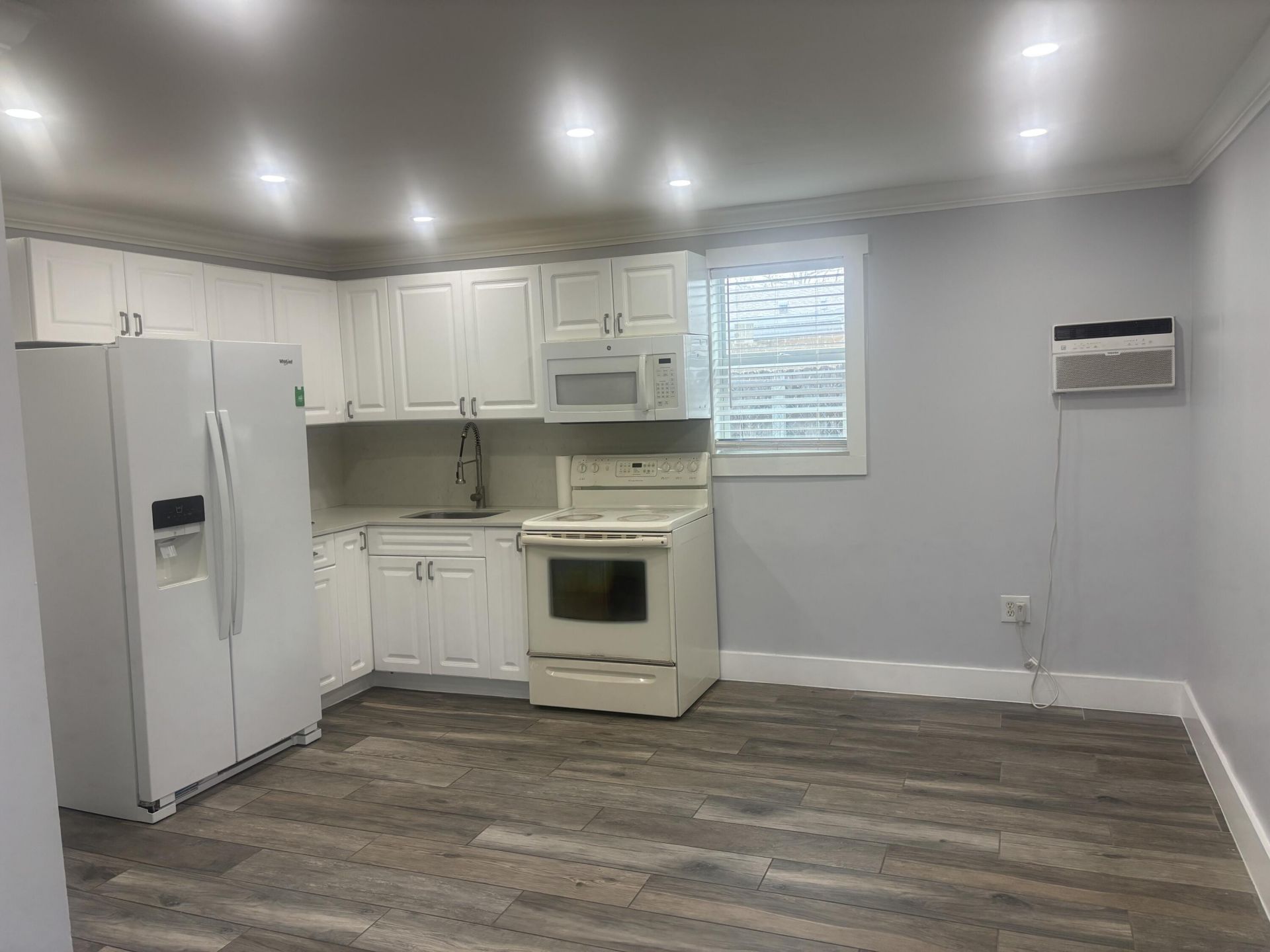 870-g SW 9th Street, Pompano Beach, FL 33060 Photo