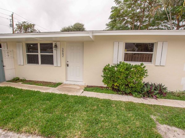 3962 Roan Court W, West Palm Beach, FL 33403
