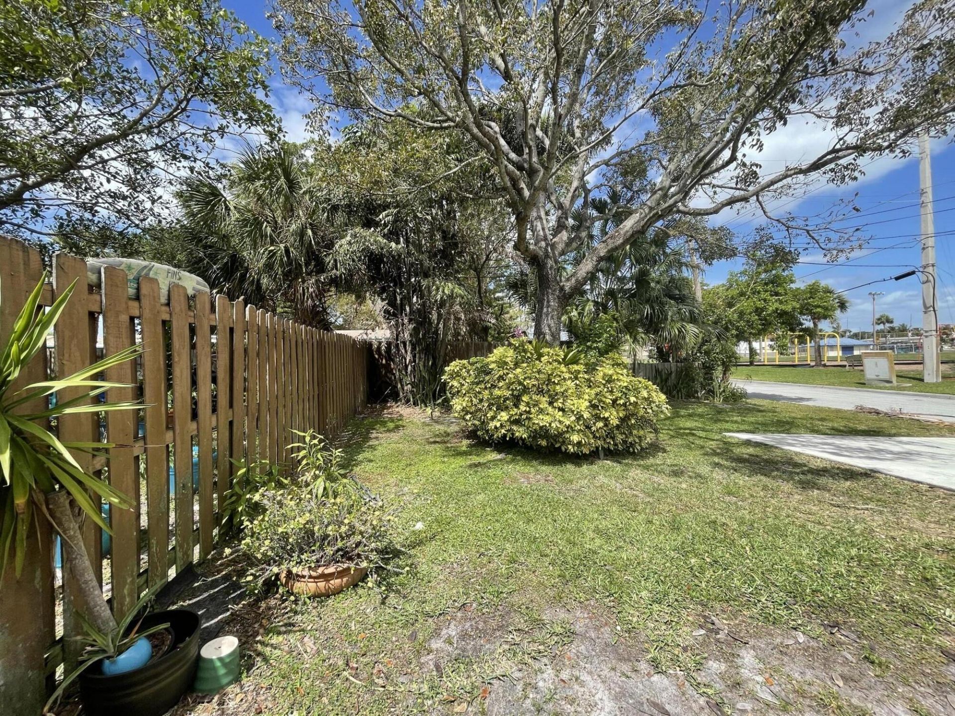 701 SE 4th Street, Unit Apt West, Boynton Beach, FL 33435 Photo