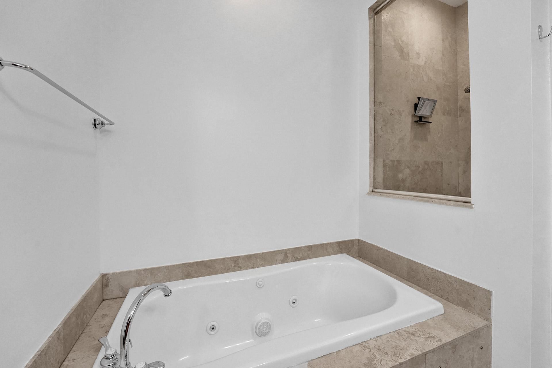 632 Renaissance Way, Delray Beach, FL 33483 Photo