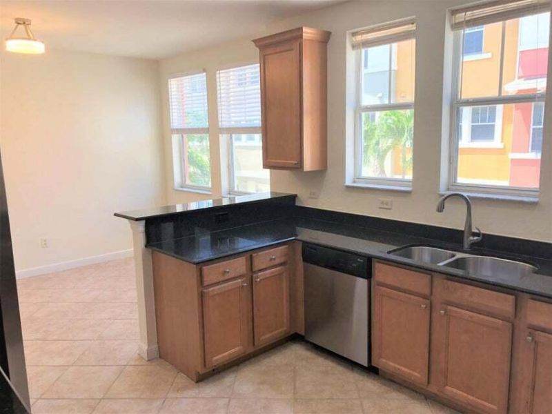 433 Amador Lane, Unit 6, West Palm Beach, FL 33401 Photo