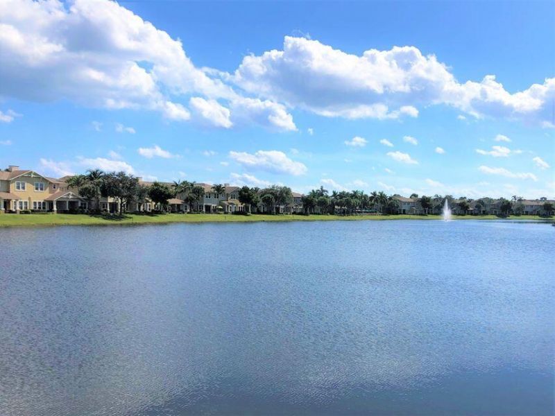 433 Amador Lane, Unit 6, West Palm Beach, FL 33401 Photo
