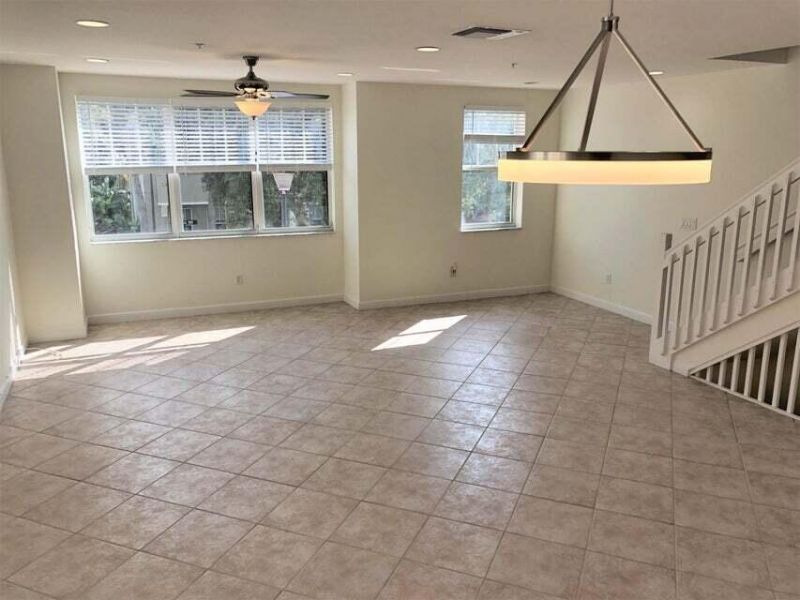 433 Amador Lane, Unit 6, West Palm Beach, FL 33401 Photo