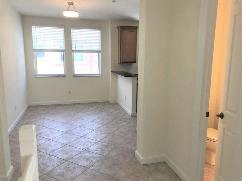 433 Amador Lane, Unit 6, West Palm Beach, FL 33401 Photo