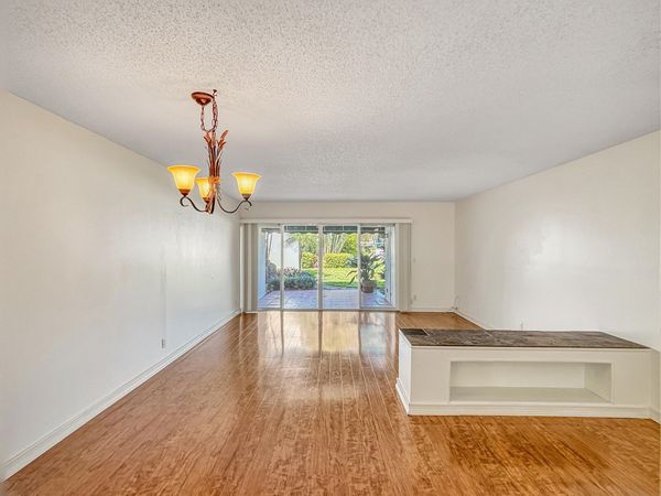 390 Golfview Road, Unit G, North Palm Beach, FL 33408