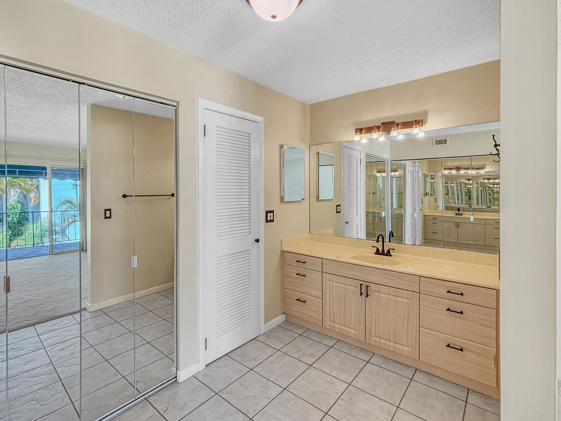 390 Golfview Road, Unit G, North Palm Beach, FL 33408 Photo