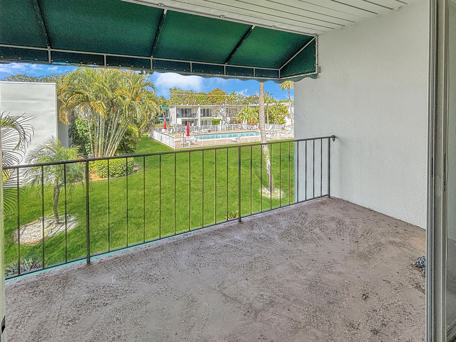 390 Golfview Road, Unit G, North Palm Beach, FL 33408 Photo