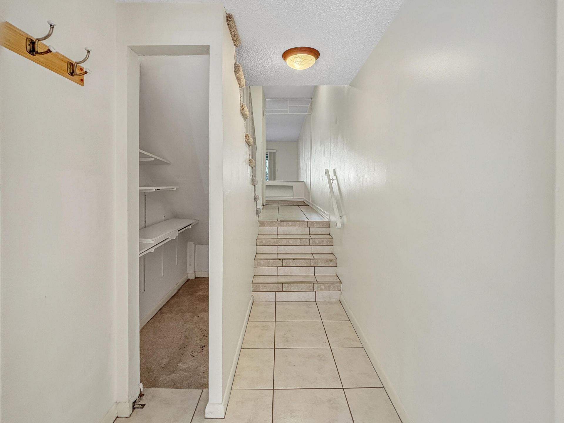 390 Golfview Road, Unit G, North Palm Beach, FL 33408 Photo