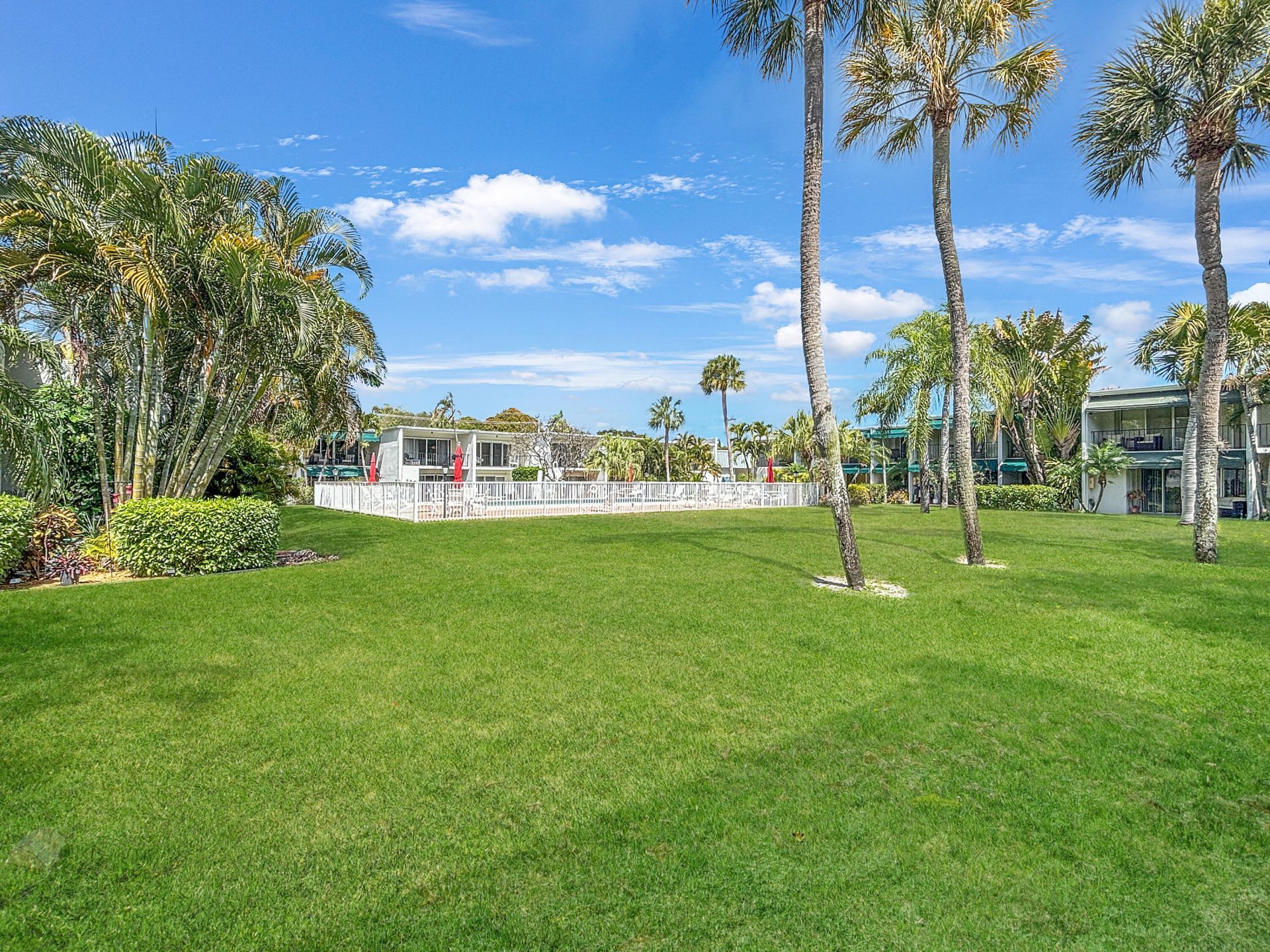 390 Golfview Road, Unit G, North Palm Beach, FL 33408 Photo
