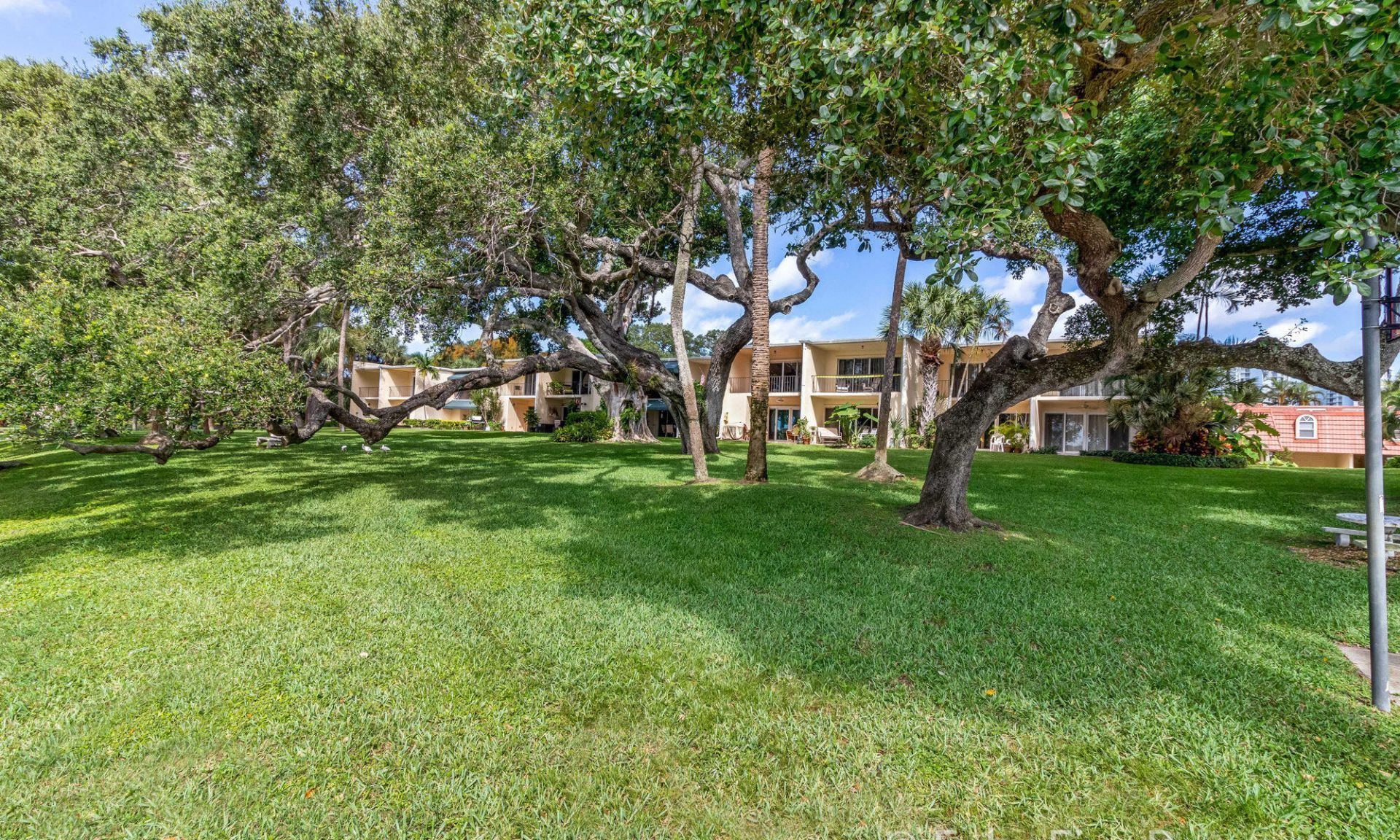 390 Golfview Road, Unit G, North Palm Beach, FL 33408 Photo