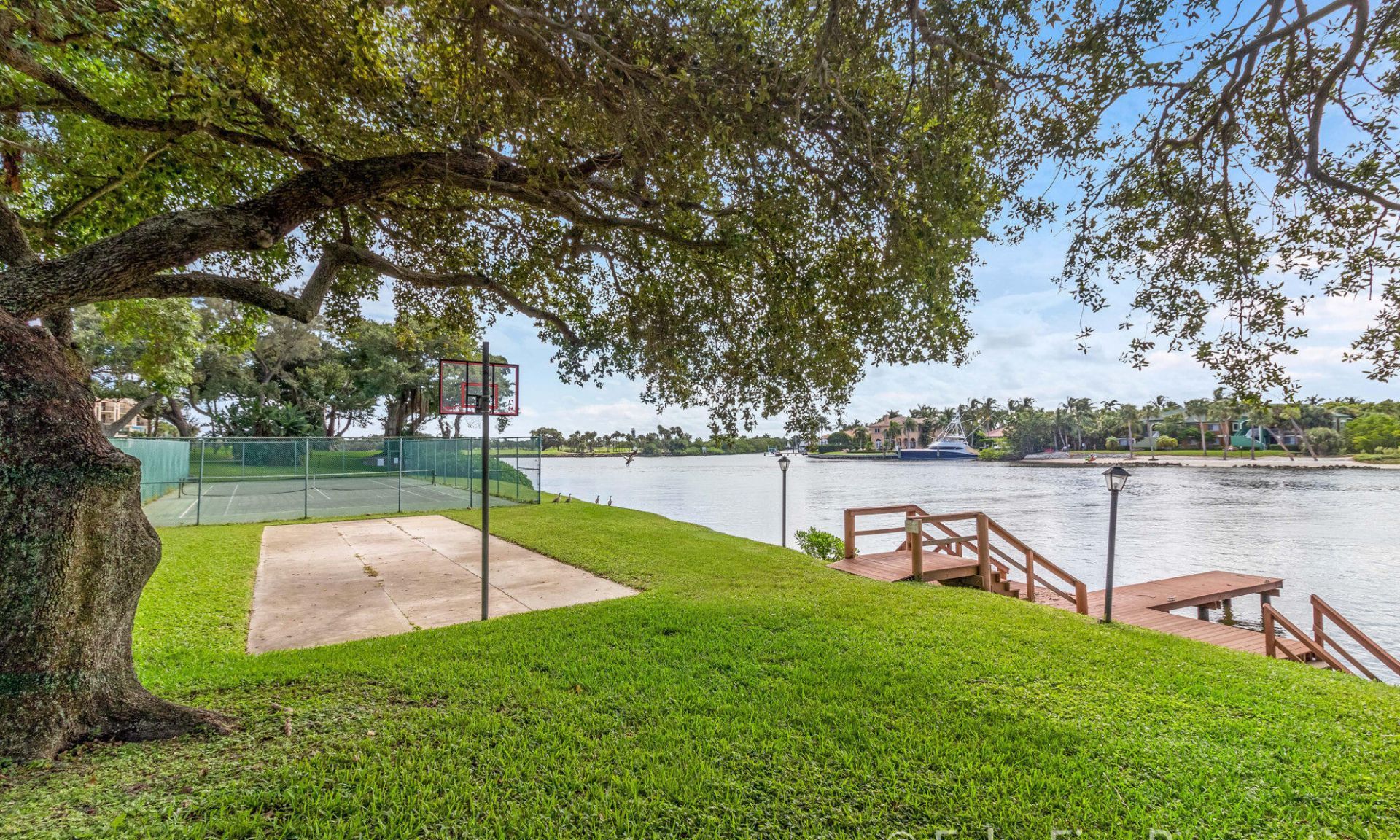 390 Golfview Road, Unit G, North Palm Beach, FL 33408 Photo