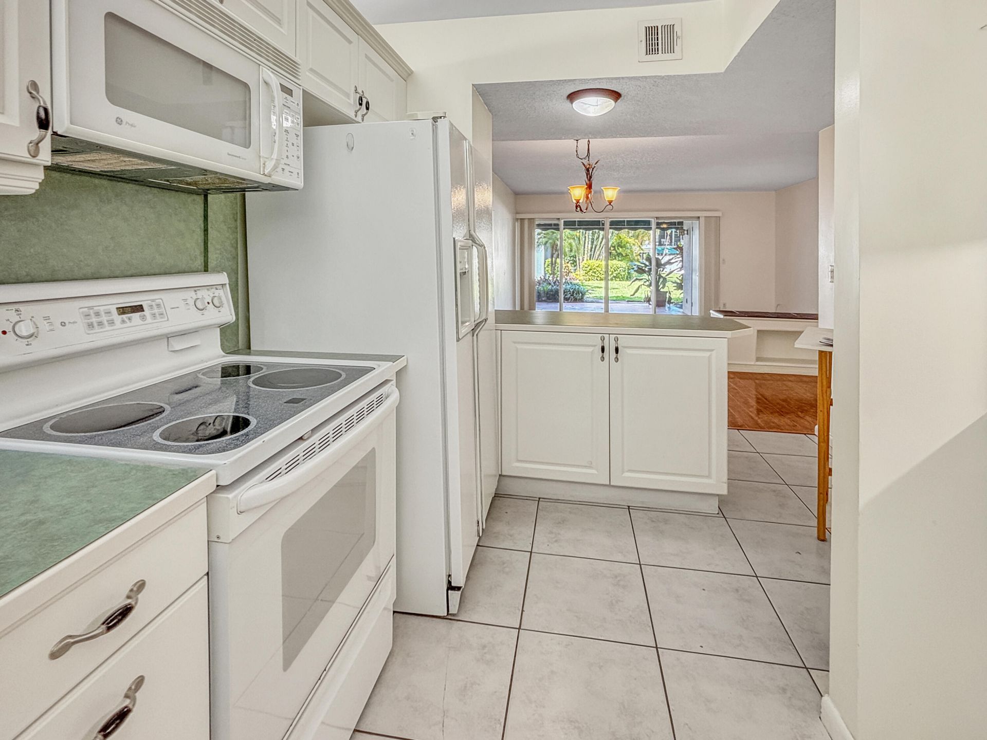 390 Golfview Road, Unit G, North Palm Beach, FL 33408 Photo