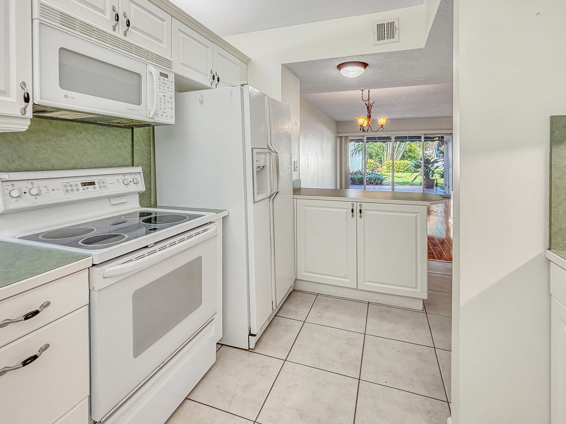 390 Golfview Road, Unit G, North Palm Beach, FL 33408 Photo