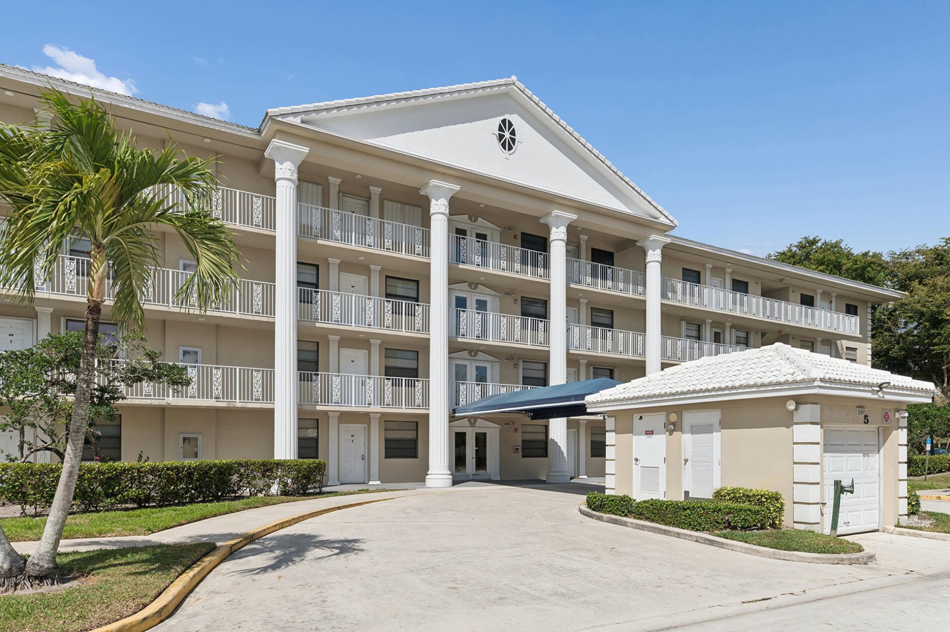 3507 Village Boulevard, Unit 402, West Palm Beach, FL 33409 Photo