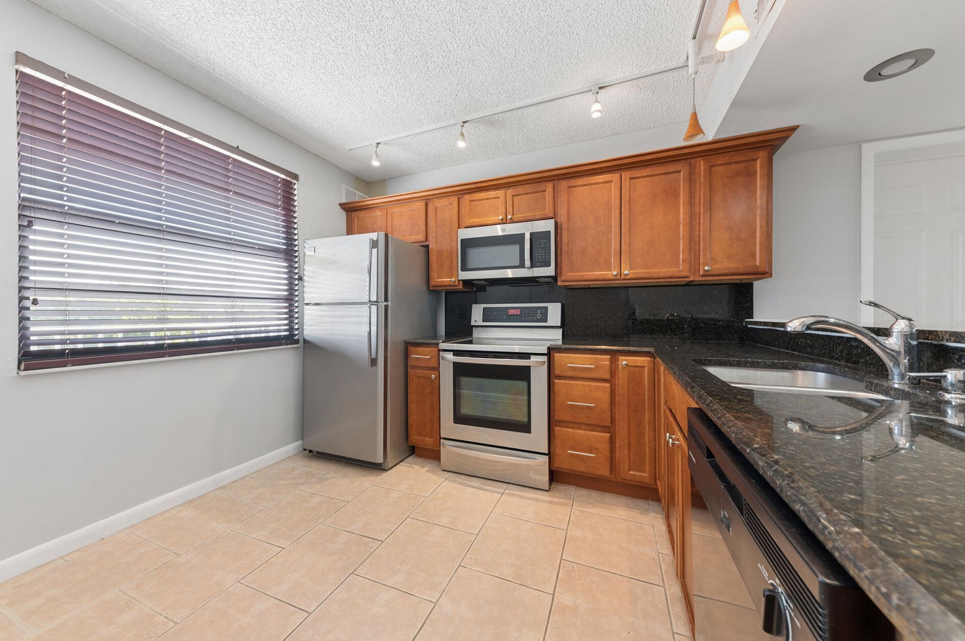 3507 Village Boulevard, Unit 402, West Palm Beach, FL 33409 Photo