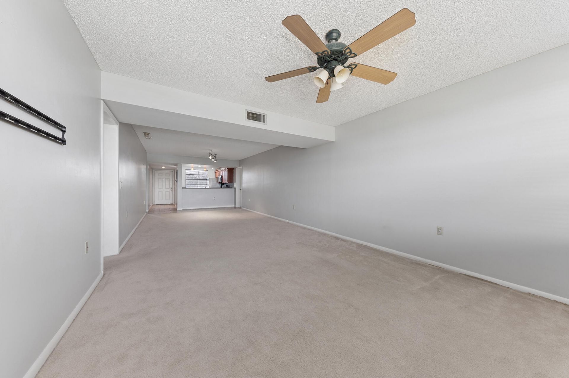 3507 Village Boulevard, Unit 402, West Palm Beach, FL 33409 Photo