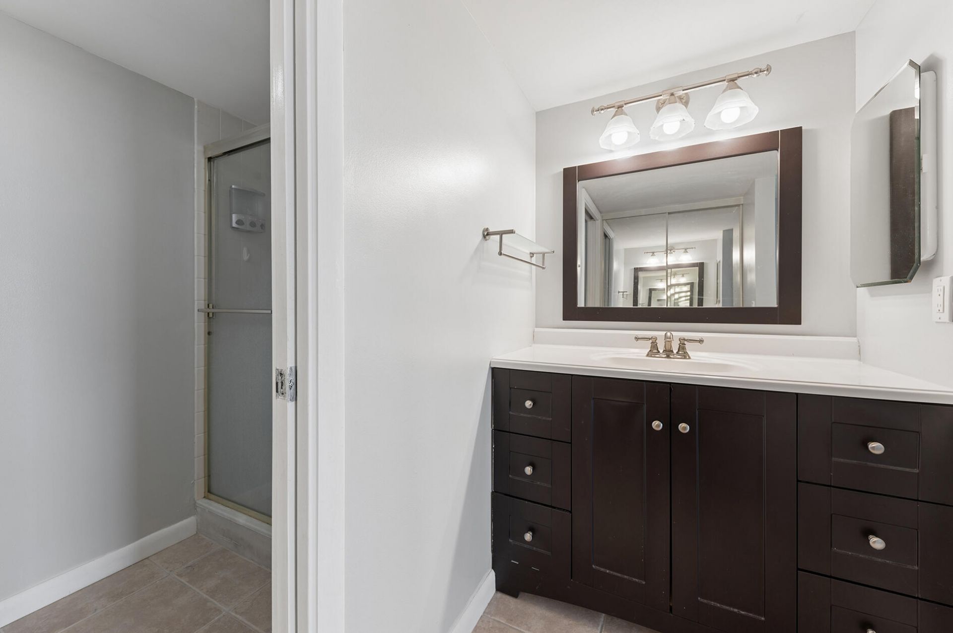 3507 Village Boulevard, Unit 402, West Palm Beach, FL 33409 Photo