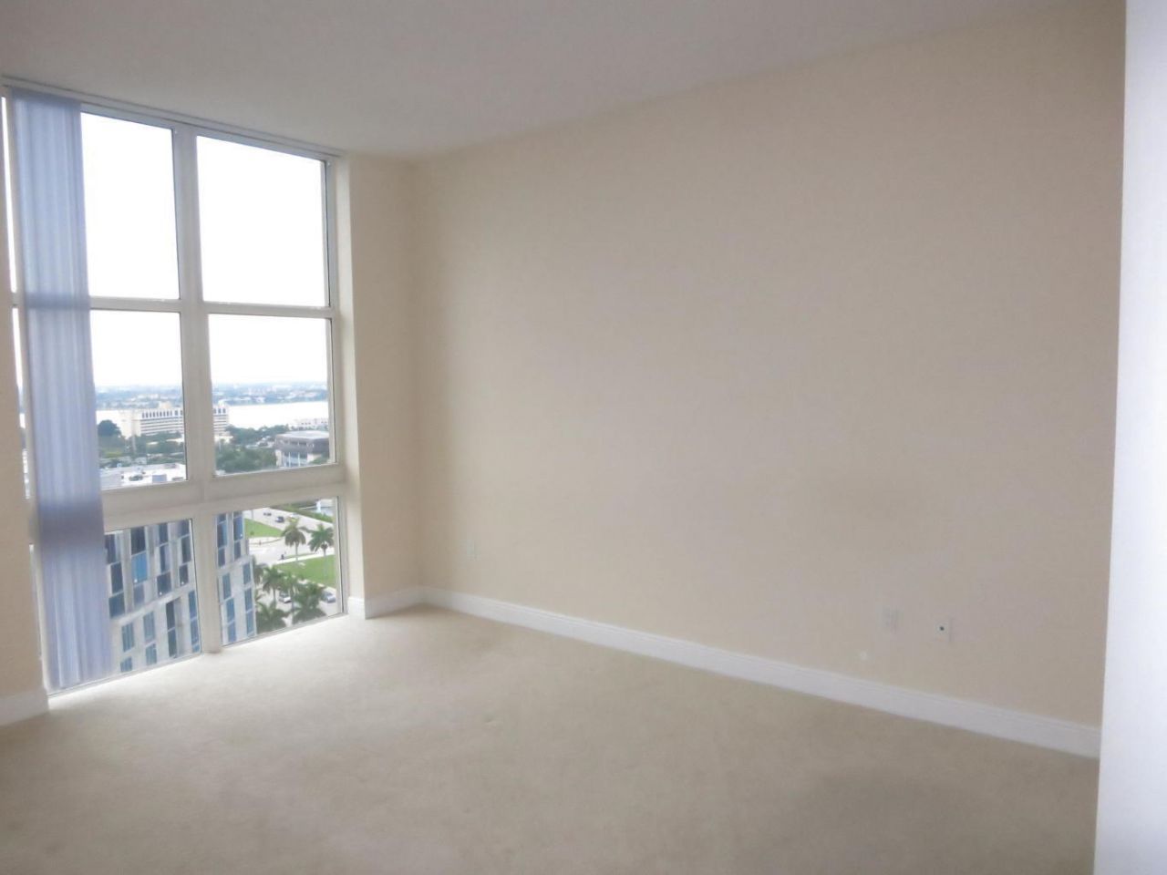 550 Okeechobee Boulevard, Unit Lph-16, West Palm Beach, FL 33401 Photo