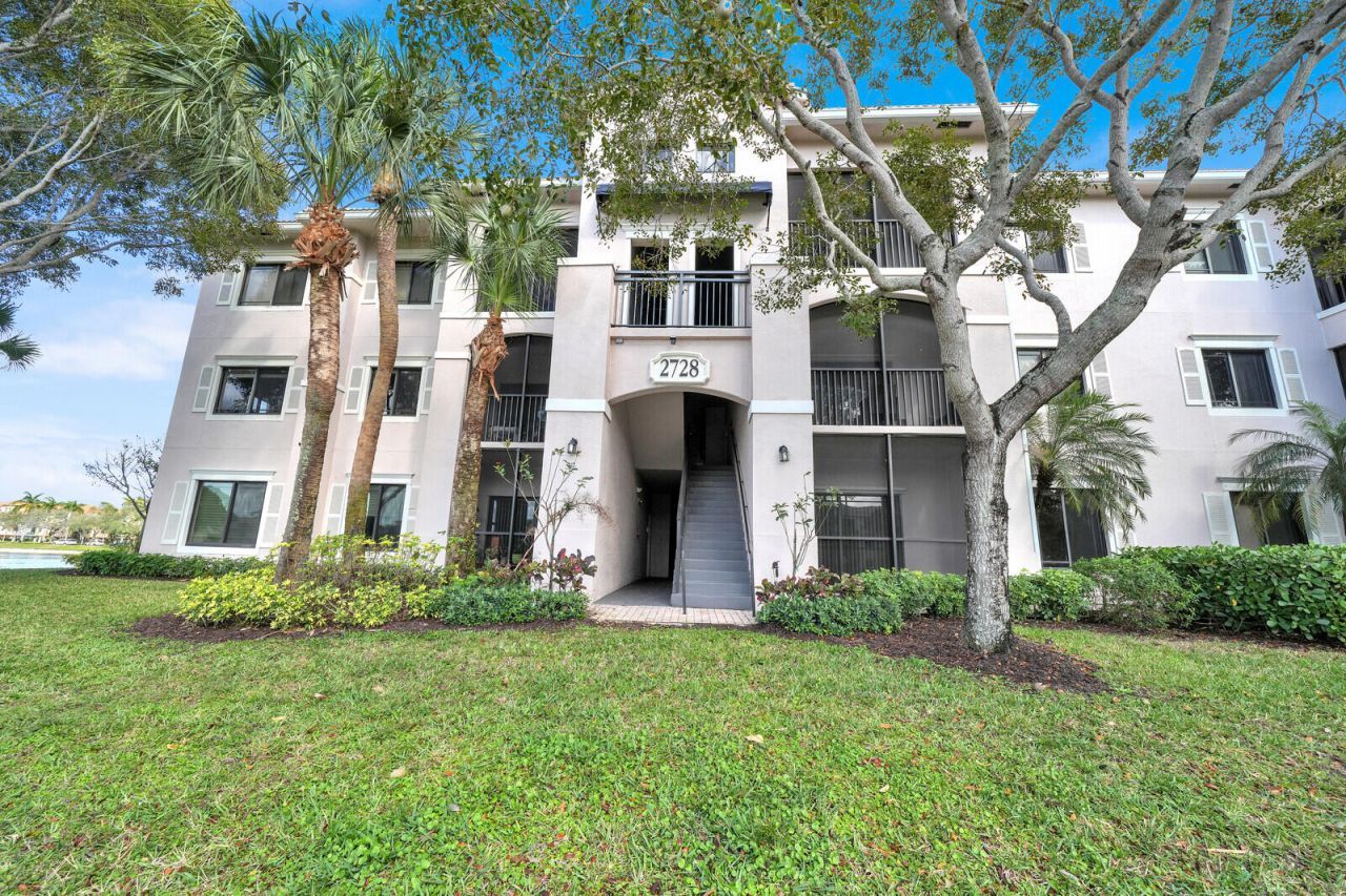 2728 Anzio Court, Unit 108, Palm Beach Gardens, FL 33410 Photo