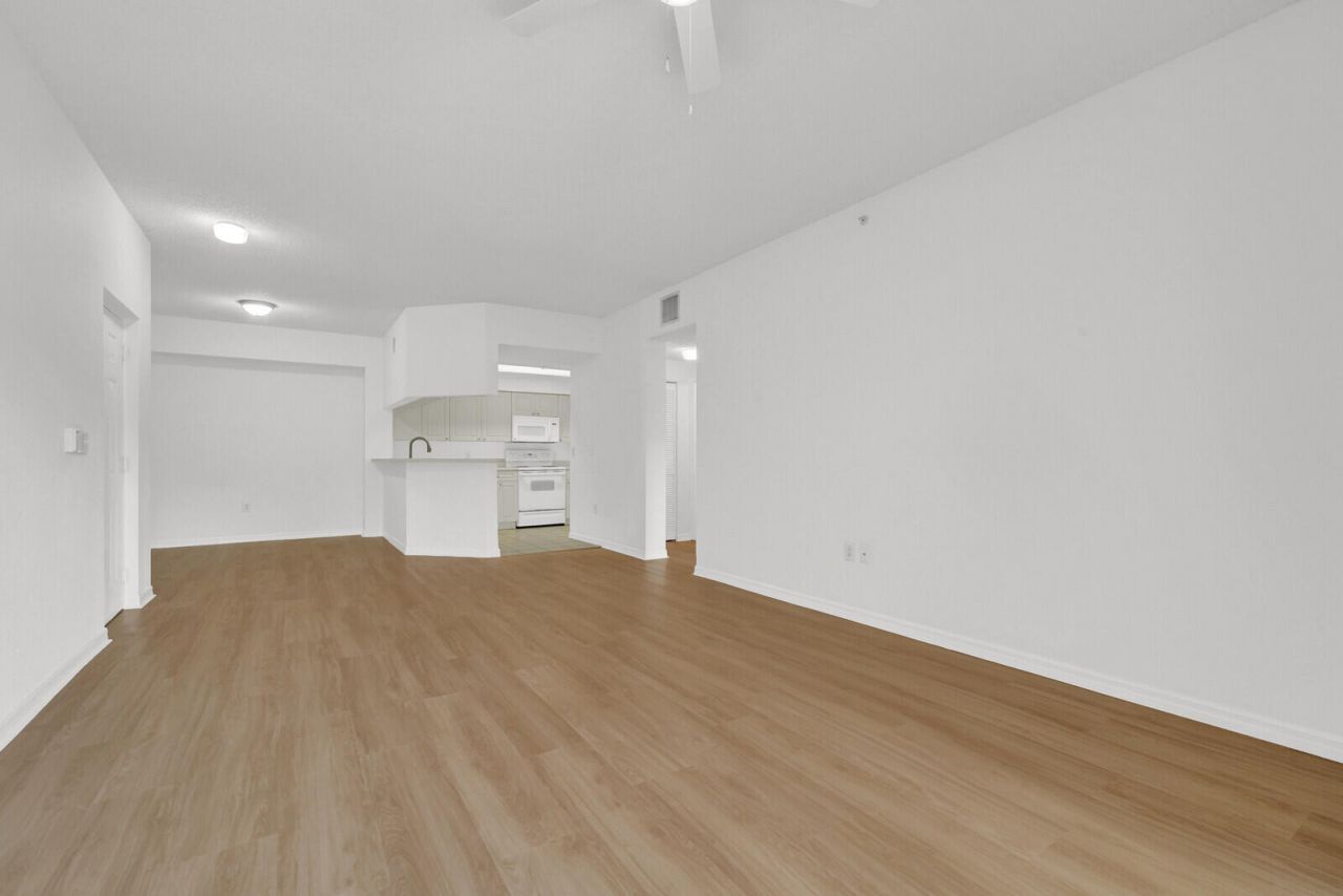 2728 Anzio Court, Unit 108, Palm Beach Gardens, FL 33410 Photo