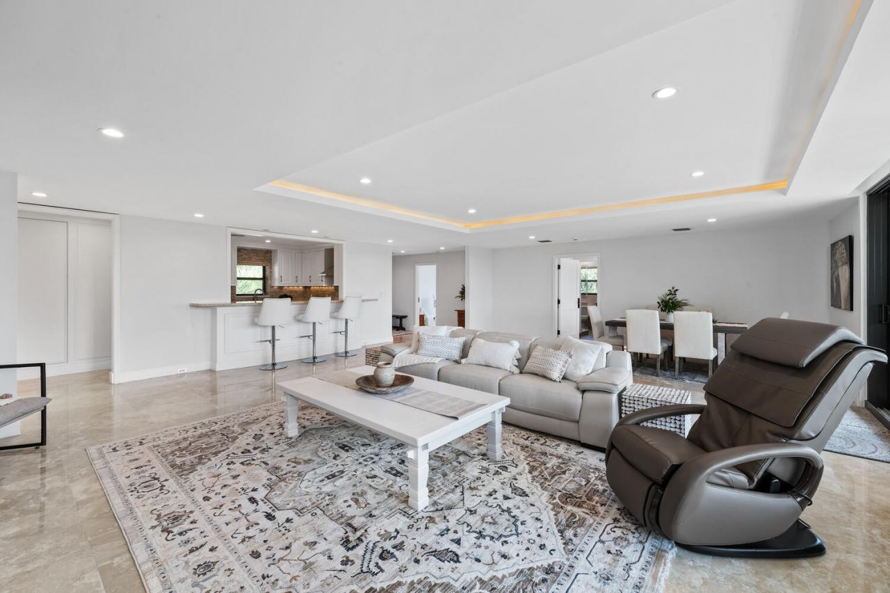 2785 Polo Island Drive, Unit J301, Wellington, FL 33414 Photo